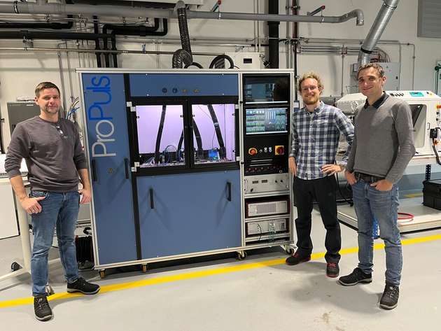Pilotteststand für die Analyse von Elektrolysestacks unter Nutzung von verschiedenen Elektrolyten am Fraunhofer IWES.