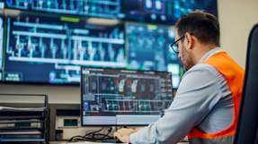 Produktionsumgebungen erzeugen täglich große Mengen an Messdaten. Jumo zeigt am 26. Oktober 2026, wie Sensorik, SPS und Cloud-SCADA zusammenwirken.
