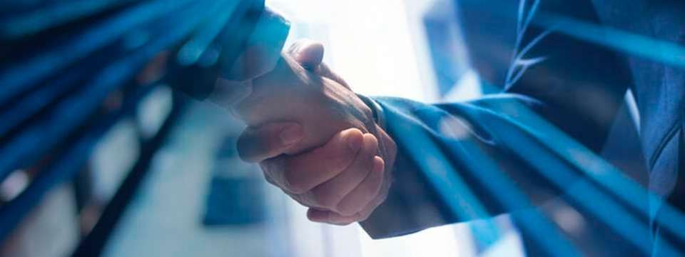 Die Transaktion wurde von den Boards of Directors beider Unternehmen einstimmig genehmigt. 