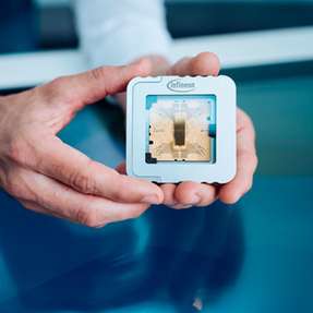 Infineon und ZuriQ vertiefen ihre Partnerschaft zur Entwicklung skalierbarer Quantenchips.