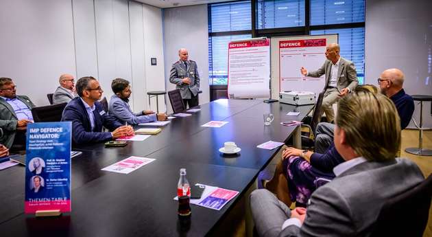 Experten aus Industrie und Verbänden, zeigten an sechs parallelen Themen-Tables, wo echte Potenziale liegen und wie der Einstieg gelingt.