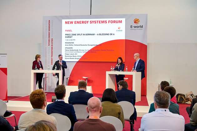 Podiumsdiskussion beim New Energy Systems Forum der E-world zu aktuellen Fragen des Energiehandels.