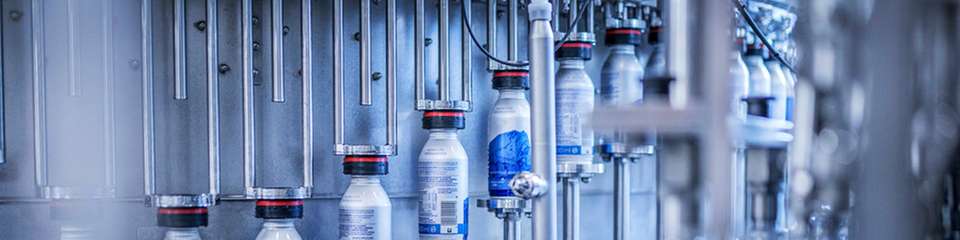 Der KHS Innofill Glass DNRF ist ein Langrohrfüller für niedrige Sauerstoffeinträge im Abfüllprozess.