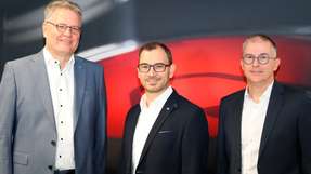 Schlegel USA hat mit Thomas Straub (Mitte) einen neuen Geschäftsführer; links Schlegel-Geschäftsführer Christoph Schlegel und (rechts) Vertriebsleiter Wolfgang Zoll. 