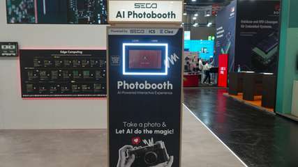 Das AI Photobooth von Seco, ICS und Clea demonstriert auf der Electronica 2026 die Möglichkeiten von Edge AI und interaktiven Anwendungen.