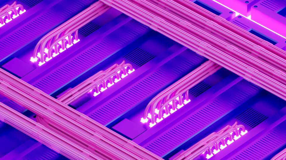 Rechenzentren können ihre Rechenlast in geeignete Zeitfenster verlagern, sofern ausreichend erneuerbare Energie verfügbar ist. Welche Möglichkeiten es gibt, erläutert Paulos Marx, geschäftsführender Gesellschafter von RPM Technical Solutions.