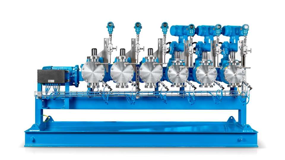 Die Lewa-Triplex-Prozess-Membranpumpe ist eine kompakte Hochdruckpumpe, ideal für die Installation in engen Räumlichkeiten.