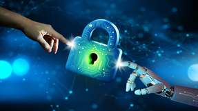 KI ist für 65 Prozent der Befragten der wichtigste Technologietreiber der kommenden fünf Jahre. Zugleich zählen Cybersecurity, Zuverlässigkeit und Ausfallsicherheit zu den zentralen Anforderungen an neue Technologien.