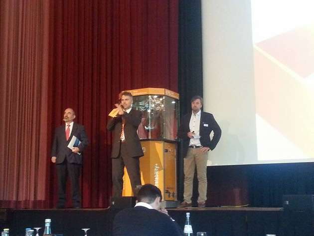 Peter Früauf (VDMA), B&R-Deutschlandchef Markus Sandhöfner und Joseph Raschhofer beantworteten gemeinsam die Fragen des Publikums.