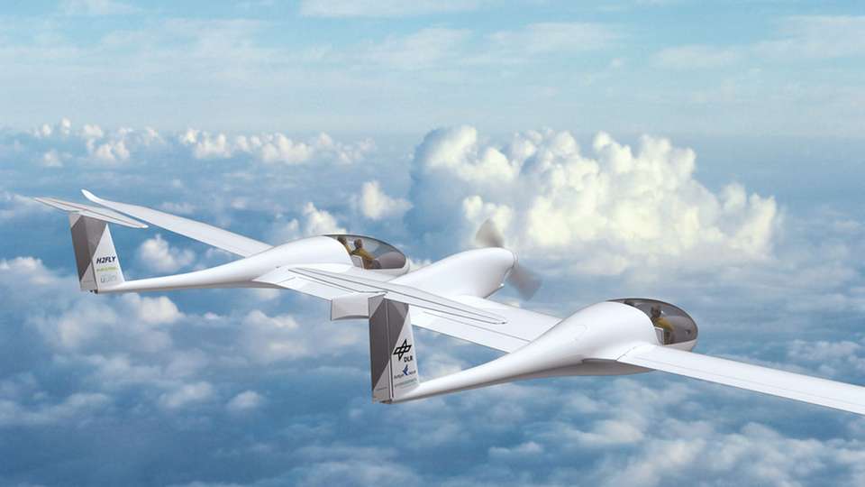 Flugzeug-Projekt für emissionsfreies elektrisches Fliegen: Die HY4 wird das weltweit erste viersitzige Passagierflugzeug sein, das allein mit einem Wasserstoffbrennstoffzellen-Batterie-System angetrieben wird. 