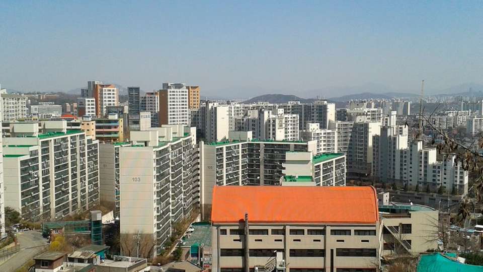 Seoul: In der Megastadt sind Restflächen meist sehr zerstückelt und kleinteilig, sodass sie sich nicht für größere zusammenhängende neue Nutzungen anbieten. 