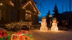 Festliche Beleuchtung: Gegenüber dem Vorjahr steigt die Zahl der Weihnachtslämpchen um drei Milliarden – ein Plus von 53 Prozent. 