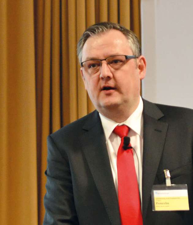Wolfgang Pomrehn, Gruppenleiter Montageanlagen und Sondermaschinen stellte die Komplettlösung von Robert Bosch vor.