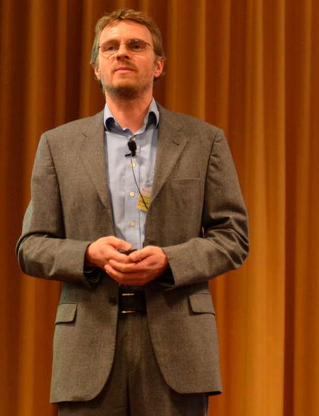 Michael Zillich, CTO bei Blue Danube Robotics stellte verschiedene Lösungen für die Sicherheitssensorik an einem MRK-fähigen Roboter vor.