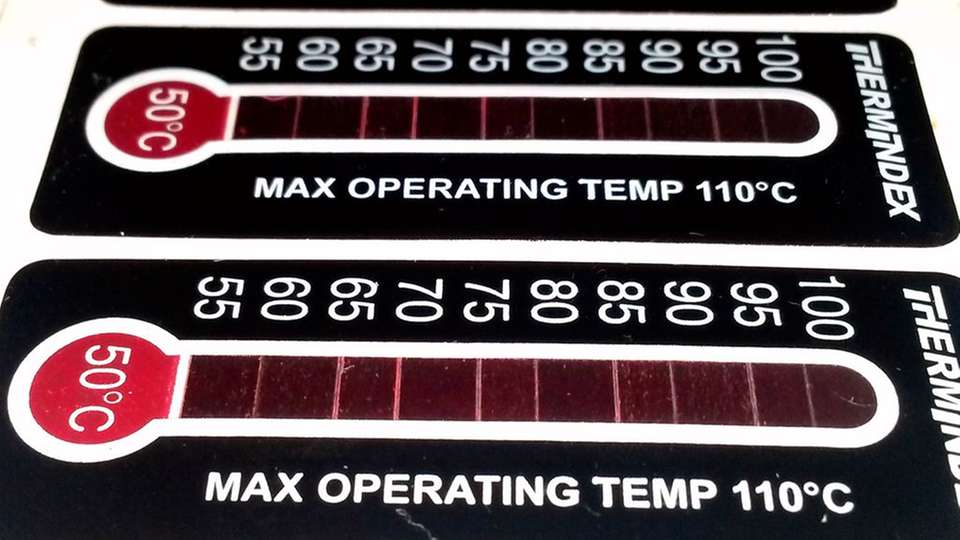 Neue Messstreifen im Programm von Kager: Multilayer-Messfolien Thermindex für die Messung von Temperaturen von 0° C bis 50° C (Typ 1) bzw. 50° C bis 100° C (Typ 2). 