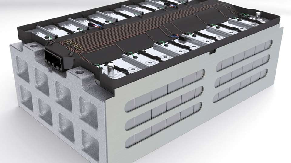 Elektrisch verbunden: Das Zellkontaktiersystem für Lithium-Ionen-Batterien verbindet einzelne Zellen und Module und über wacht Spannungen und Temperaturen.