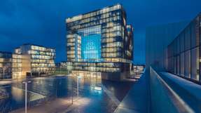 Das Hauptquartier von Thyssen Krupp bei Nacht