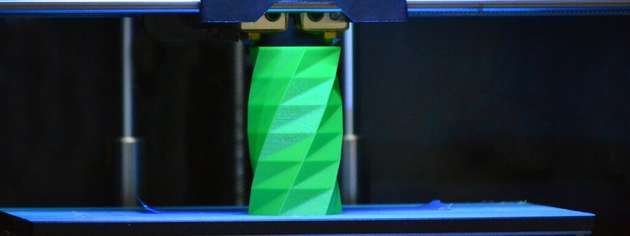 Die meisten dieser Tinten basieren auf fossilen Polymeren; Materialien, die oft weder recycelbar noch biologisch abbaubar sind. Anders verhält es sich mit der neu entwickelten Tinte auf Lignin-Basis.