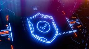 Cybersecurity wird regulatorisch zur Produktverantwortung: Für vernetzte Automatisierungsgeräte zählen Security-by-Design, sichere Updates und Lifecycle-Prozesse als Grundlage für Compliance und Resilienz.