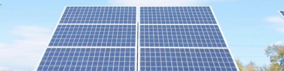 Die verbesserten Grenzflächen zeigen in verschiedenen Solarzell-Architekturen klare Vorteile: Der Ladungstransport wird effizienter und die Solarzelle wandelt mehr eingestrahlte Sonnenenergie in elektrische Energie um. 
