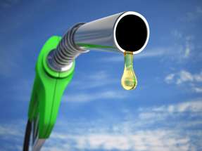 Im Interview geht es um die Potenziale und Grenzen alternativer Kraftstoffe, den Stellenwert von grünem Wasserstoff und die Frage, in welchen Anwendungen flüssige Energieträger weiterhin gebraucht werden.