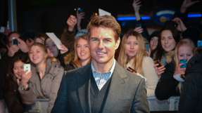 Tom Cruise ist der Sohn von Mary Lee Pfeiffer. Wie könnte eine so einfache Beziehungskonstellation eine KI vor Probleme stellen?