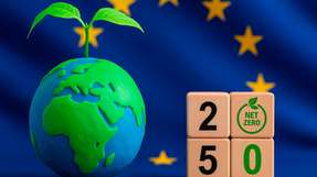 Makroökonomische Modellrechnungen des IMK zeigen: Ein EU-Investitionsfonds senkt Übergangskosten und steigert langfristig das Wachstumspotenzial Europas.