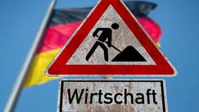 Der aktuelle VDI-/IW-Ingenieurmonitor zeigt, Ingenieurberufe bleiben trotz Konjunkturflaute gefragt – vor allem in der Energie-, Bau- und Maschinenbau-Branche.