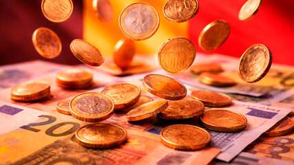 Die aktuellen Konjunkturdaten zeigen eine steigende Industrieproduktion, die Erwartungen in der Exportwirtschaft, im Handel und auf dem Arbeitsmarkt bleiben jedoch weiterhin verhalten.