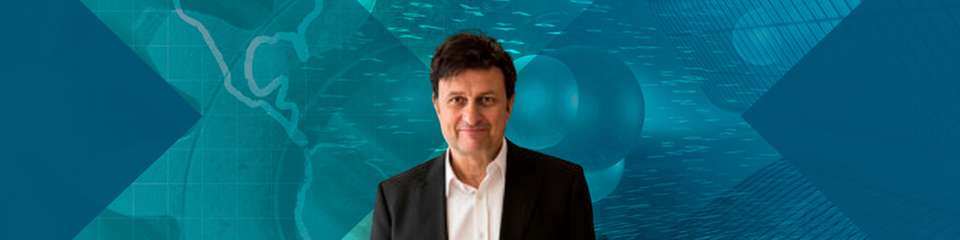 Auf der Fachkonferenz Zukunft.DEFENCE spricht Stefan Fröhlich, Professor emeritus für Internationale Politik und Politische Ökonomie an der Friedrich-Alexander-Universität Erlangen-Nürnberg, über die bis 2030 relevanten Antworten und Fähigkeiten – und darüber, wo der Verteidigungsmarkt bremst.