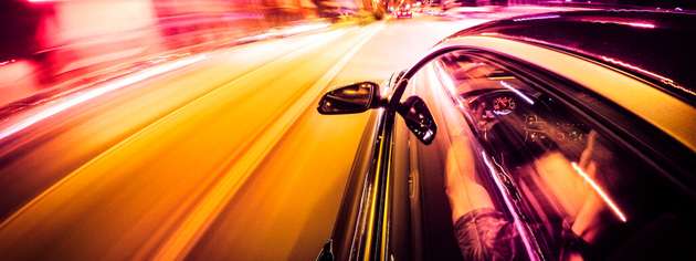 Verlässliche Prüfprozesse und klare Regeln sind laut TÜV-Verband entscheidend, um autonome Fahrzeuge sicher in den Straßenverkehr zu integrieren und das Vertrauen der Gesellschaft zu gewinnen.