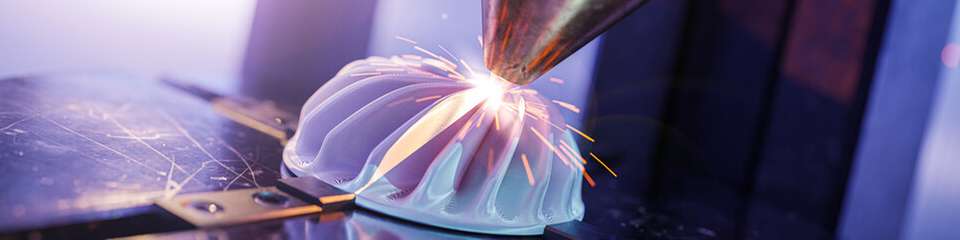 Durch die neue Methode können beispielsweise Warnsymbole eingebaut worden, die bei bestimmten temperaturen reagiieren. So kann man etwa beim Transport hitzeempfindlicher Waren überprüfen, ob der vorgeschriebene Temperaturbereich überschritten wird.