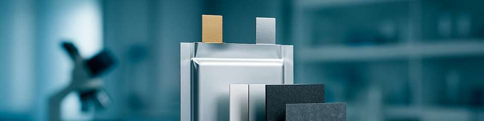 Fraunhofer IWS entwickelt im Projekt AnSiLiS hochenergetische Lithium-Schwefel-Zellen mit Festkörperelektrolyten und einem skalierbaren Zell-Design für künftige Mobilitätsanwendungen.