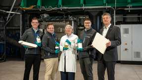 Covestro und das Fraunhofer-Institut für Umwelt-, Sicherheits- und Energietechnik UMSICHT haben eine Zusammenarbeit für das Recycling von Polyurethan-Hartschaum gestartet.