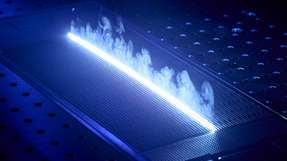 Beim Entschichten von Compound-Bipolarplatten gelingt es am Fraunhofer ILT bereits, das Leistungspotenzial des 1kW UKP-Lasers auszuschöpfen.