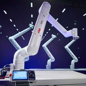 Mit der neuen Cobot-Familie PoWa schließt ABB Robotics in sechs Traglastklassen die Lücke zwischen klassischen Cobots und herkömmlichen Industrierobotern. 