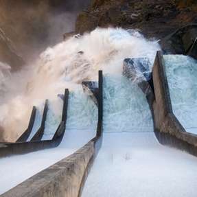 Volue stellt PPC eine Softwareplattform bereit, mit der sich Wasserkraftwerke effizienter steuern und die Planung der erneuerbaren Energieerzeugung verbessern lassen.