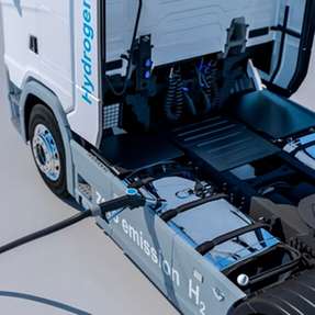 UL Solutions prüft und zertifiziert Wasserstofftankstellen-Komponenten wie Ventile, Schläuche und Baugruppen nach ISO 19880 – für einen sicheren globalen Marktzugang.
