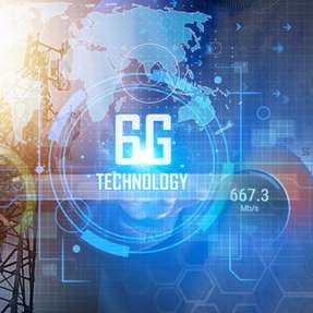 Mit 6G sollen Smartphones nicht mehr nur über Funkmasten, sondern auch über Satelliten kommunizieren. Das sorgt für stabile Verbindungen selbst bei Netzausfällen oder in entlegenen Regionen.