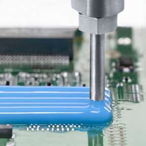 2K-Silikon-Klebstoff von Wevo unterstützt eine effiziente Produktion durch einstellbare Topfzeit und Härtung.