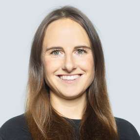 Nicole Allgaier hat an der Berliner Hochschule für Technik "Maschinenbau – Erneuerbare Energien" studiert und war in Vergangenheit unter anderem bei Vattenfall und EnBW tätig. Sie verfügt über vielseitige Erfahrung in der Planung und Genehmigung unterschiedlicher erneuerbarer Energien und war so ihre ersten Jahre bei EnerKíte als Projekt-Managerin tätig. Neben der Tätigkeit als COO ist sie außerdem für Förder- und Kundenprojekte sowie Kooperationen mit Industriepartnern zuständig.