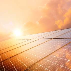 Die zunehmende Elektrifizierung von Industrie und Schlüsseltechnologien, wachsender globaler Wohlstand mit veränderten Konsumgewohnheiten sowie der Ausbau von Rechenzentren für KI-Anwendungen und andere Digitalisierungsprojekte beienflussen auch die Solarbranche.