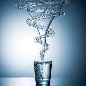 Das Kieler Material gewinnt Wasser aus der Luft – und kühlt auch ncoh effizienter als heutige Systeme.