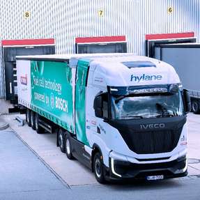 Erster Hylane-Lkw mit Bosch-Brennstoffzelle auf deutschen Straßen.