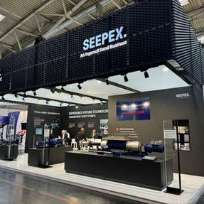 IFAT 2026, Halle B1, Stand 215: Seepex zeigt Technologien für Abwasser- und Industrieanwendungen – darunter Seepex IQ zur Pumpenüberwachung sowie Smart Air Injection und Smart Conveying Technology.